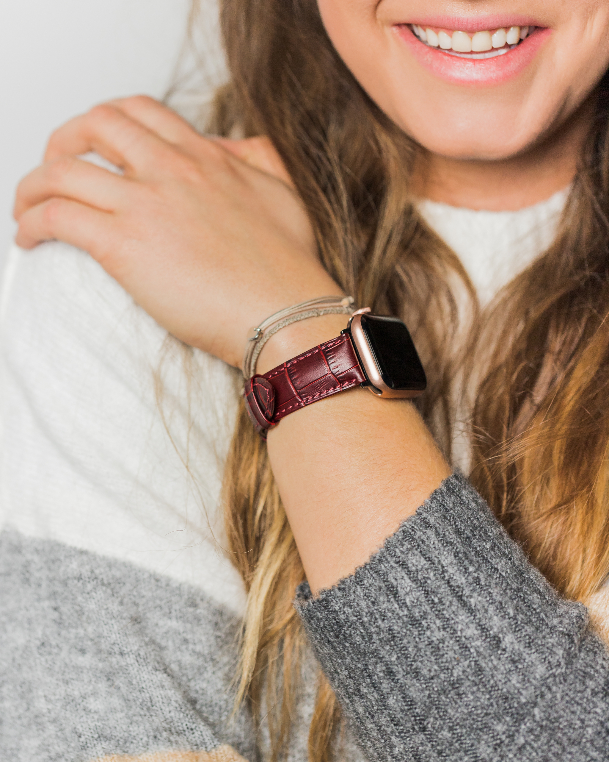 applewatch-female-duke-lifestyle-high