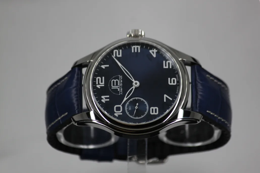 Série 2 Pièce unique II, montre suisse Julien Brandt