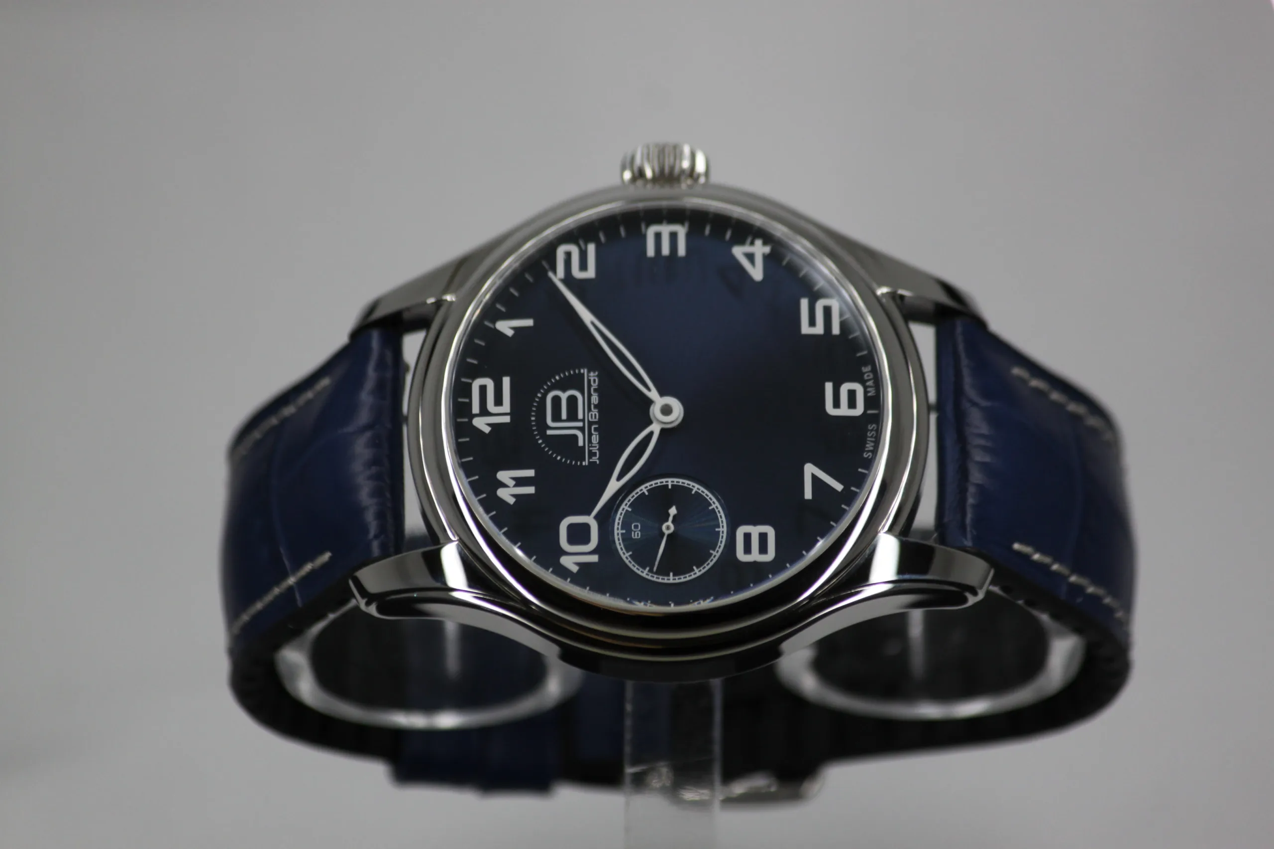 Série 2 Pièce unique II, montre suisse Julien Brandt