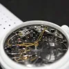 serie-5-squelette-6497-1-boite-blanche-ceramic-summer-edition-3.jpg Série 5 Summer Edition, montre squelette suisse Julien Brandt, vue 3