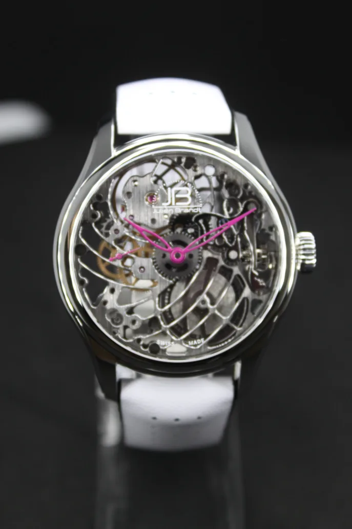 Série 5 Anthracite et Fuchsia, montre squelette suisse Julien Brandt