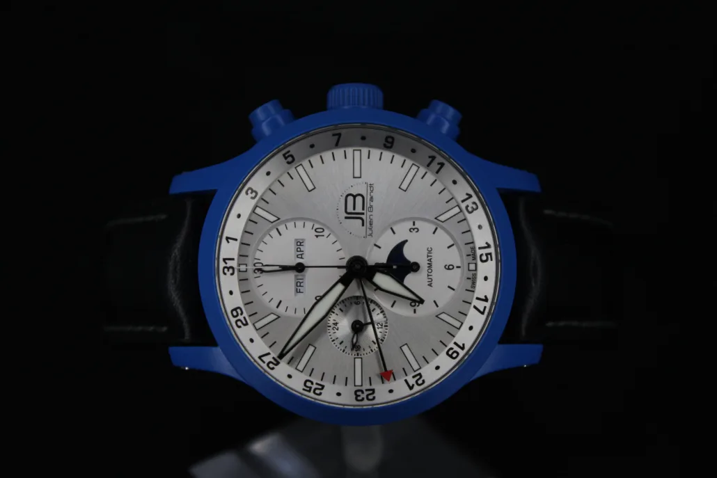 Série 7 Céramique Bleu Nuit, chronographe suisse Julien Brandt