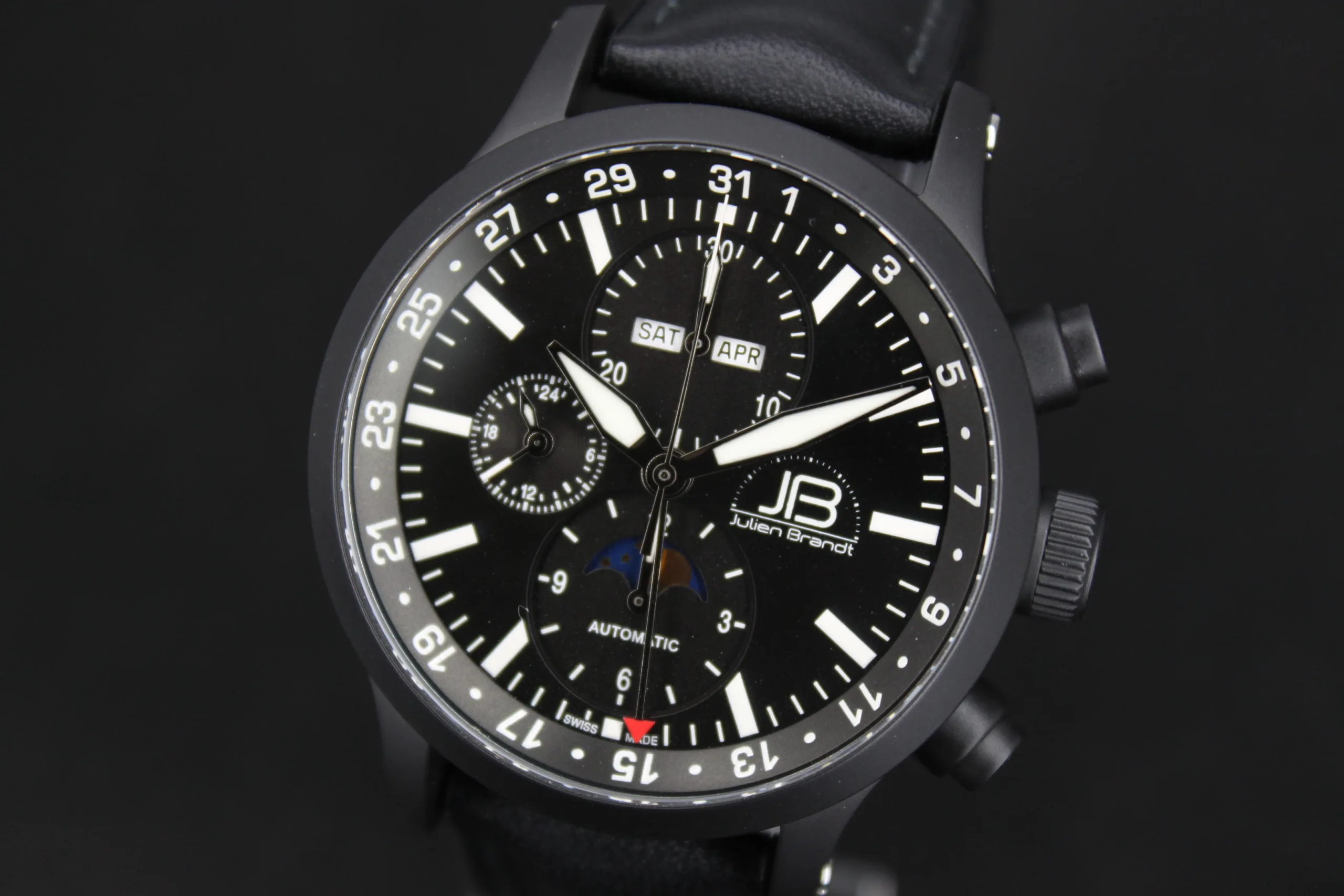 Série 7 Céramique Noire, chronographe suisse Julien Brandt, vue 3