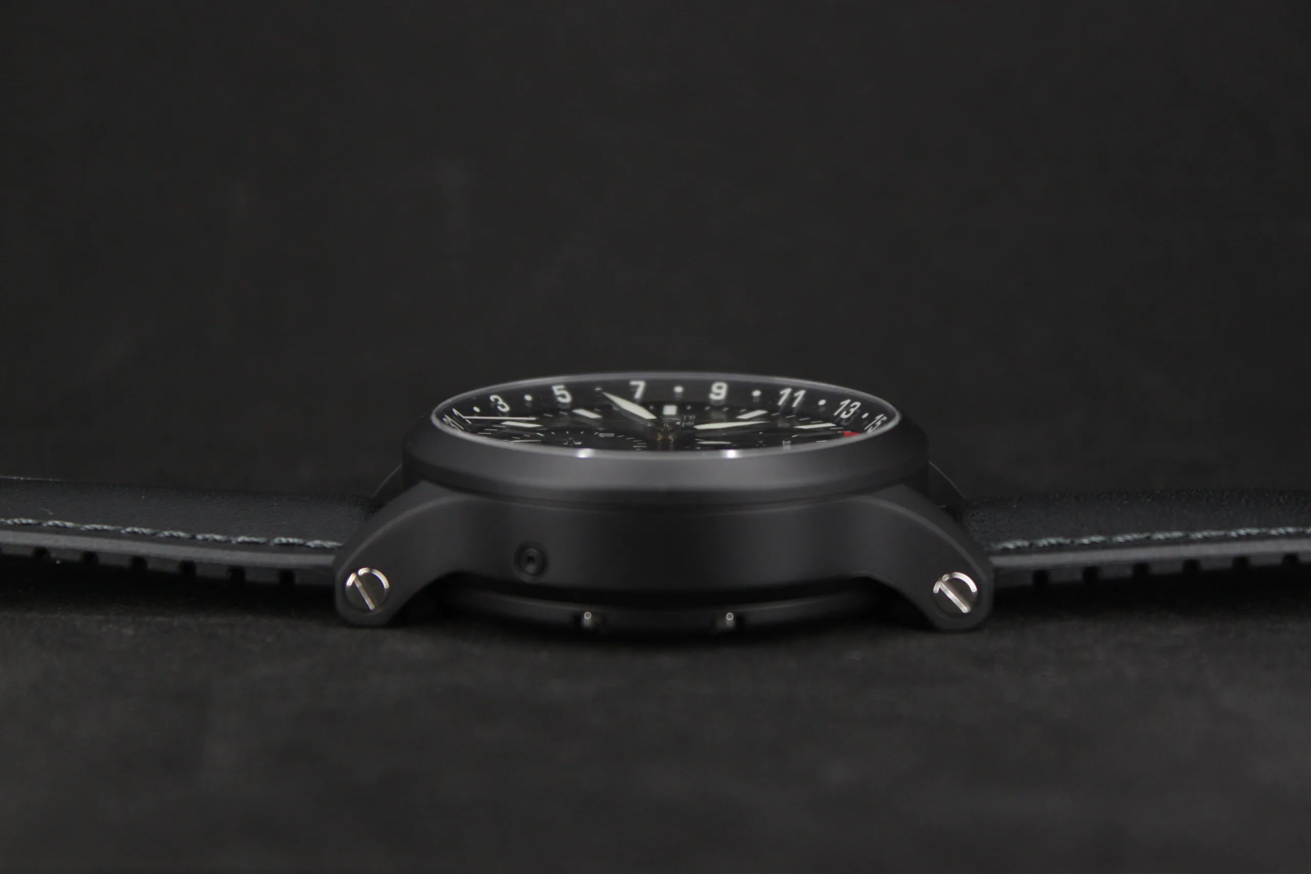 Série 7 Céramique Noire, chronographe suisse Julien Brandt, vue 4