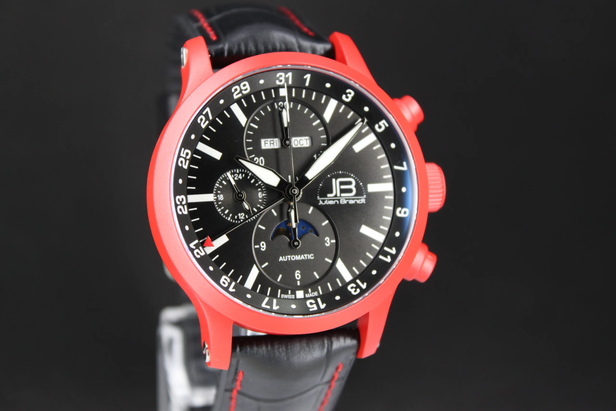 Série 7 Céramique Rouge, chronographe suisse Julien Brandt, vue 2